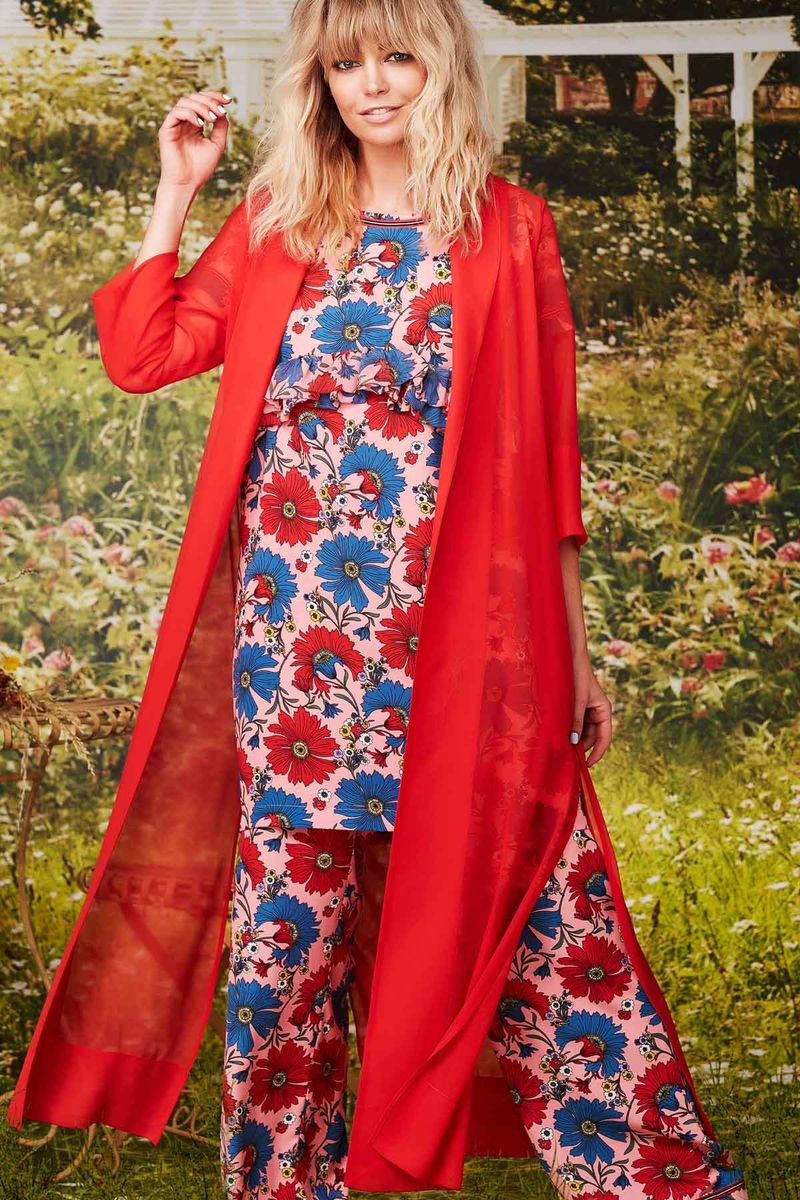 									IN A RUFFLE DRESS
								, 			PANTS DOWN PANT
								, 			IN THE LOW JACKET
			