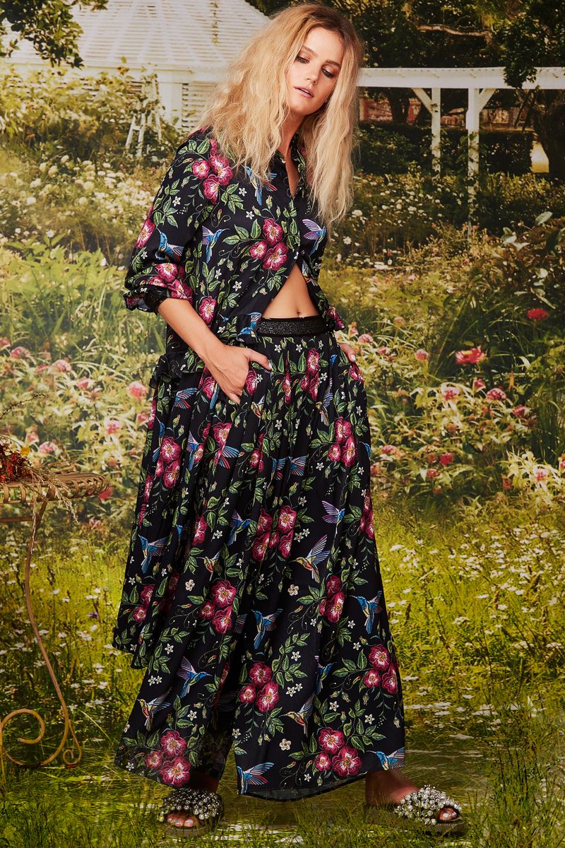 									LOVE LONG DRESS
								, 			NOT FOR FEATHER PANTS
			