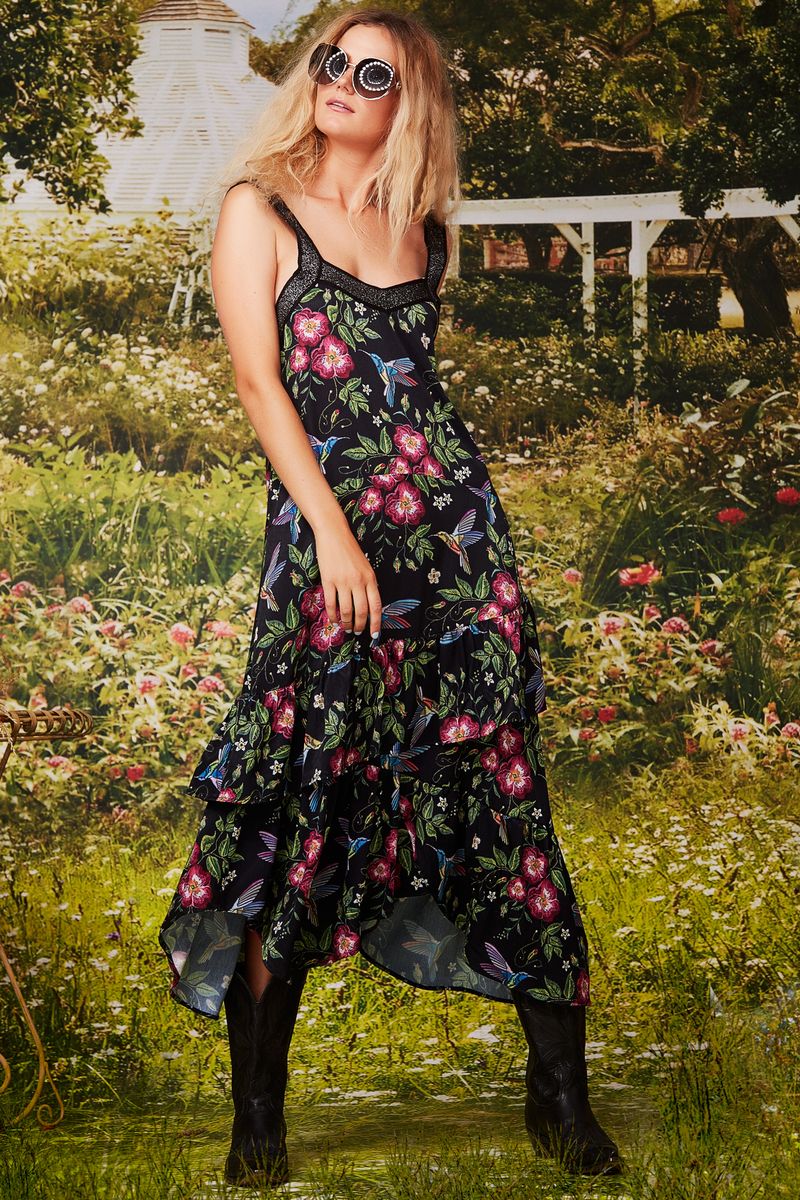 									RUFFLE FEATHERS DRESS
			