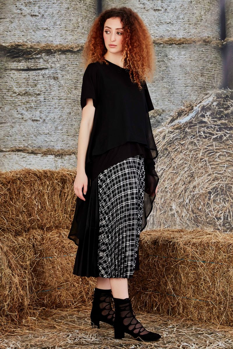 									LONG TALES TOP
								, 			FIND YOUR PLEAT SKIRT
			