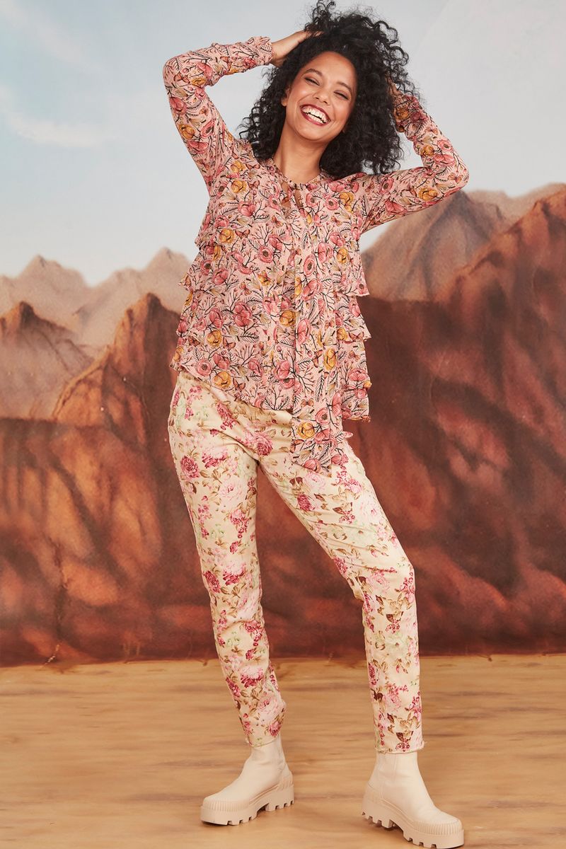 									PEACH FOR THE SKY SHIRT
								, 			SEPIA + SAGE JEAN
			