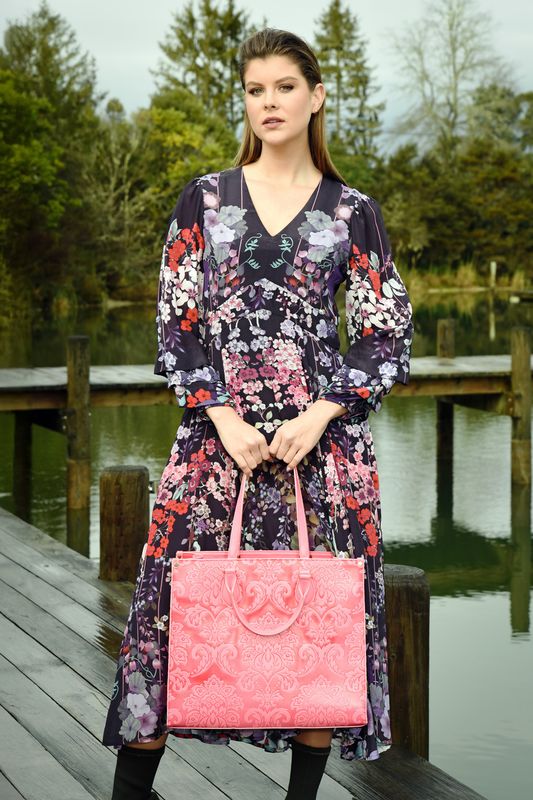 									CAN'T HANDLE THIS BAG
			