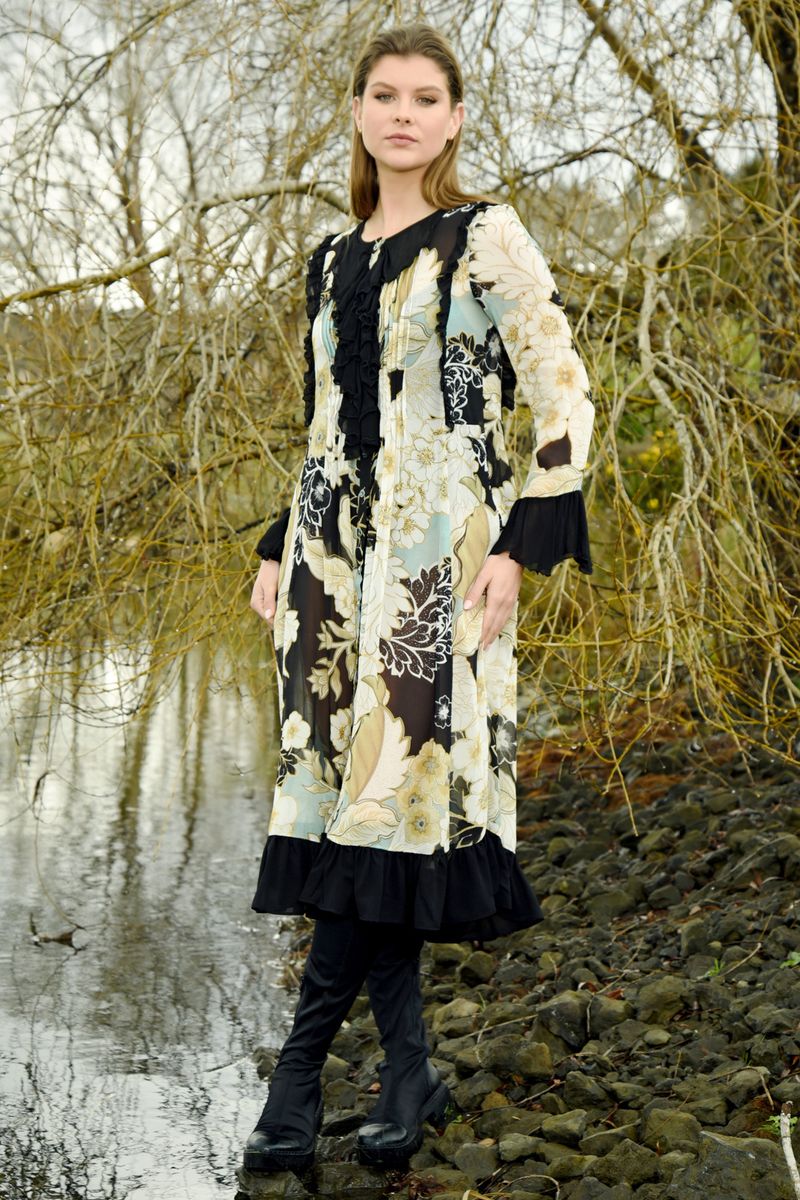 									SHIRTY DANCING DRESS
			