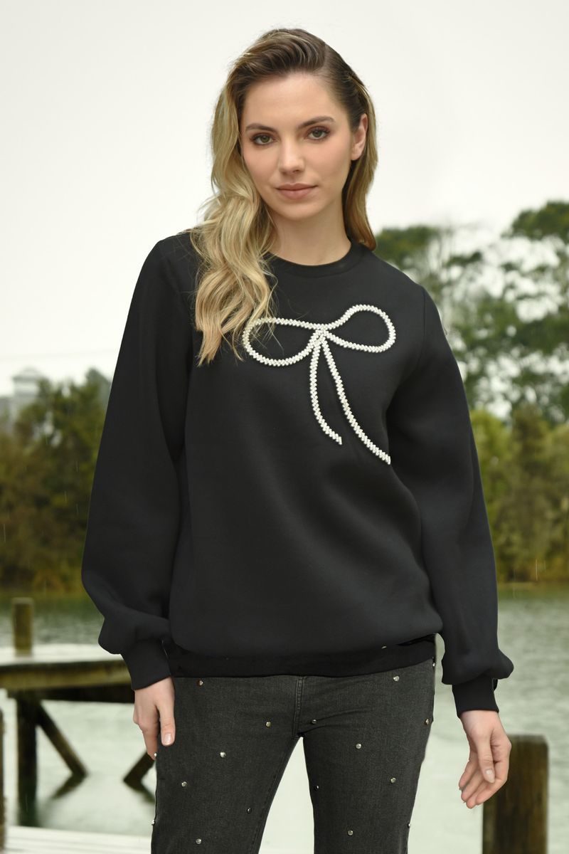 									ISN'T SHE ICONIC TOP
			