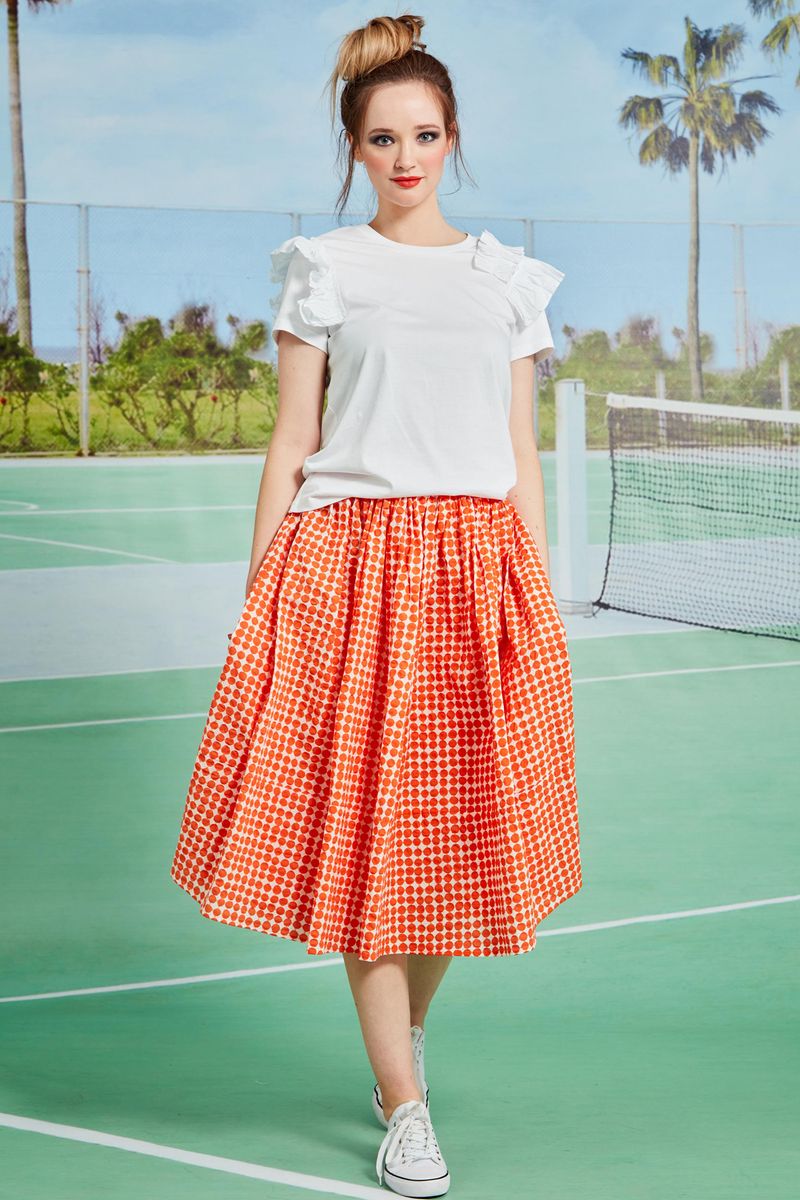 									RIFFLE RUFFLE TOP
								, 			SKIRT OF ART SKIRT
			