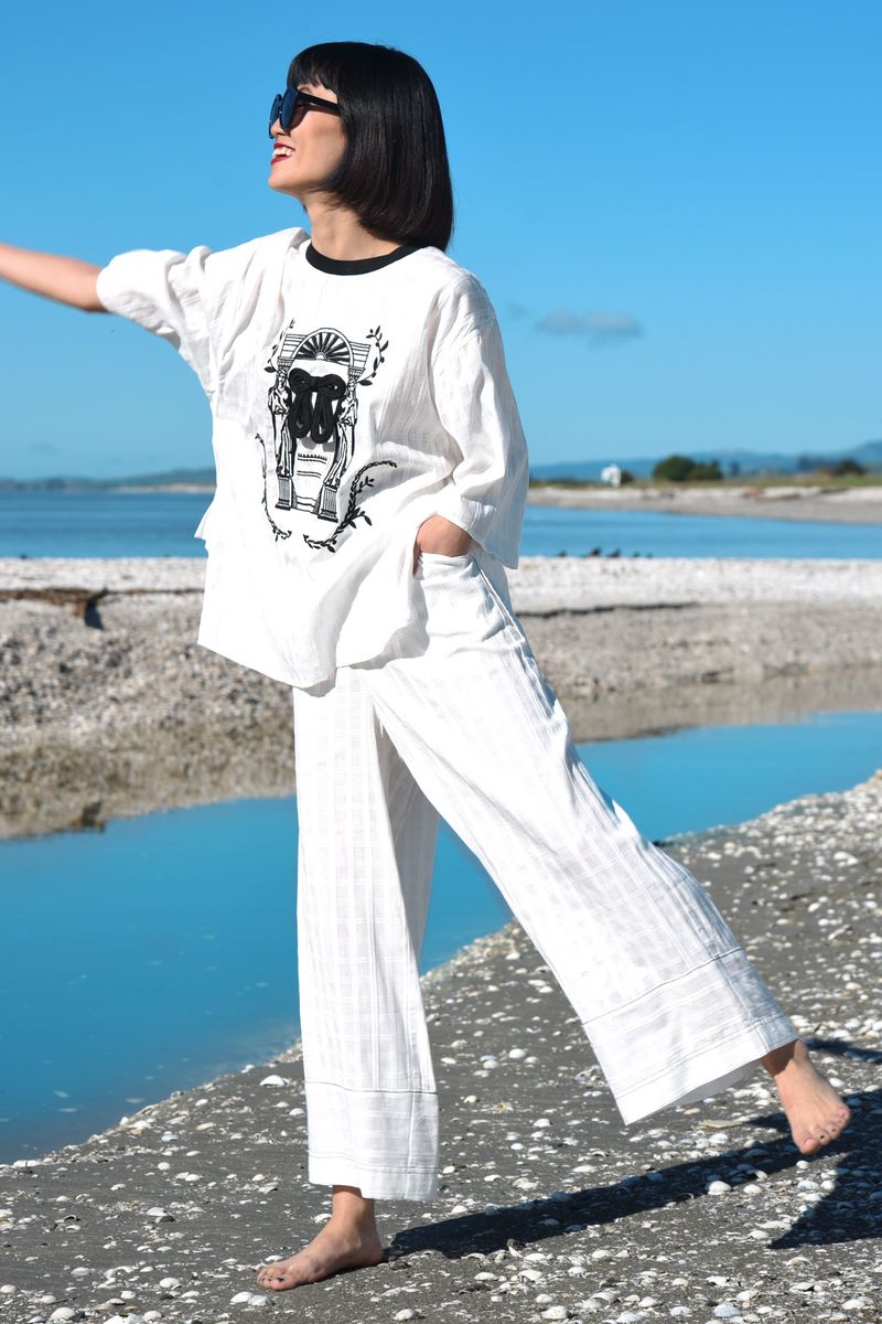 									THREAD SPREAD TOP
								, 			LEG WORK PANT
			