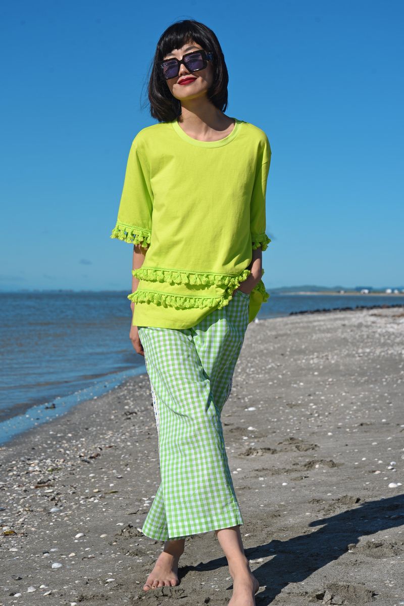 									WHAT A TASSLE T-SHIRT
								, 			STAND PRETTY PANT
			