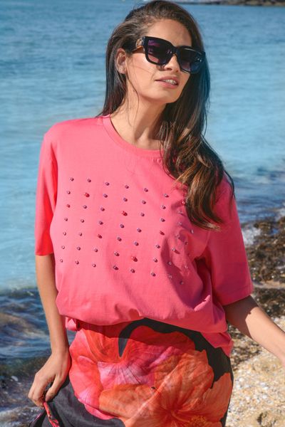 									SURROUNDED BY STUDS TOP
			