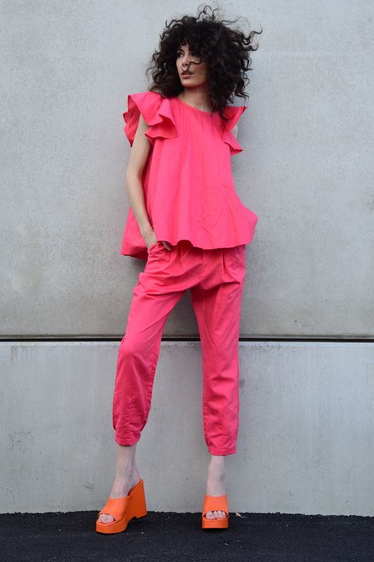 									CALL TO ARMS TOP
								, 			KNEES UP PANT
			