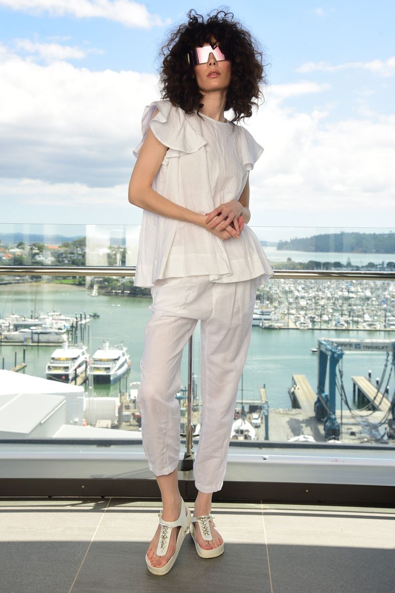 									CALL TO ARMS TOP
								, 			KNEES UP PANT
			