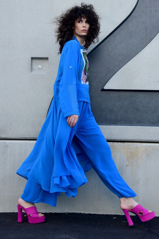 									STAR IN THE MAKING COAT
								, 			HIGH LOW KITTY TOP
								, 			THE GREAT DRAPE PANT
			