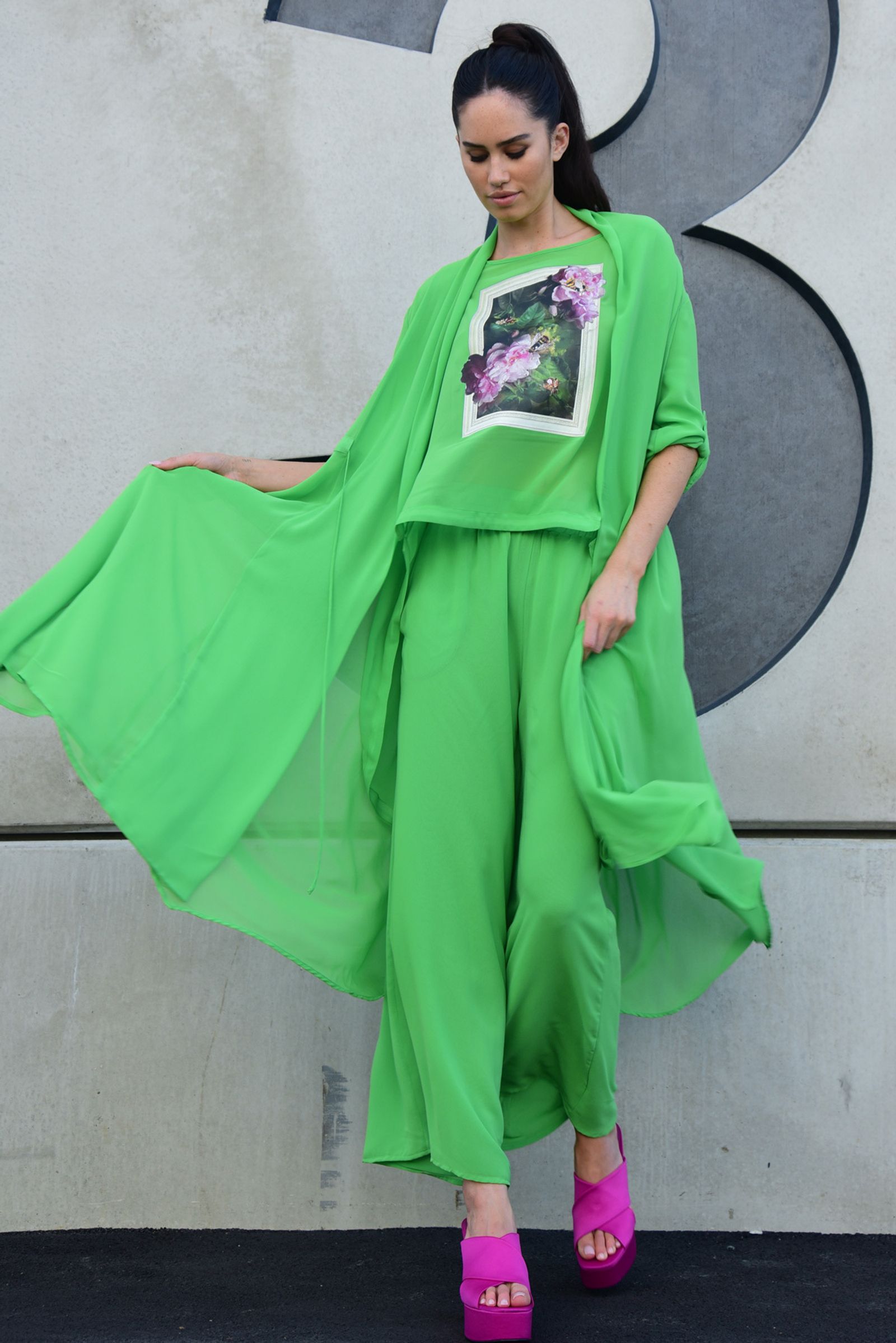 									STAR IN THE MAKING COAT
								, 			HIGH LOW KITTY TOP
								, 			THE GREAT DRAPE PANT
			