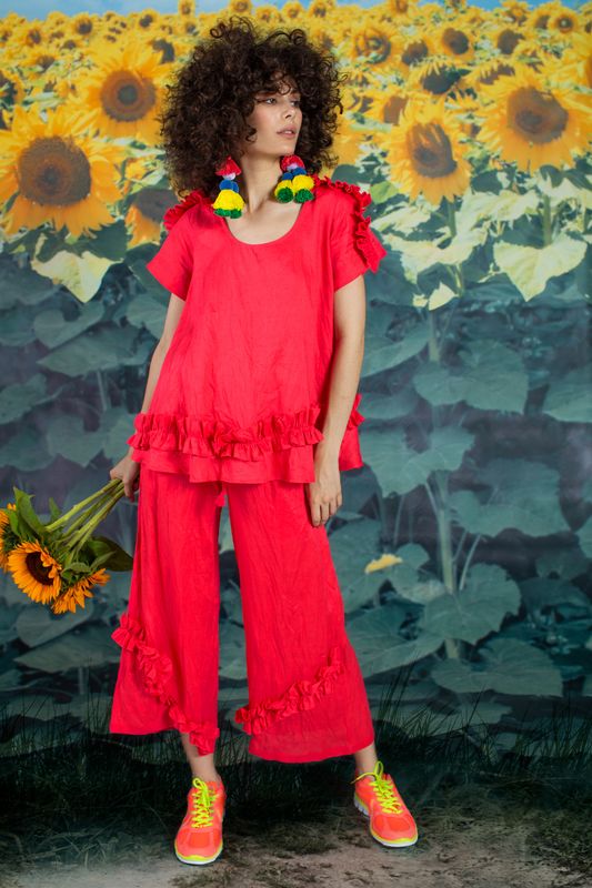 									RUFFLE OF LOVE TOP
								, 			PULL STOP PANT
			