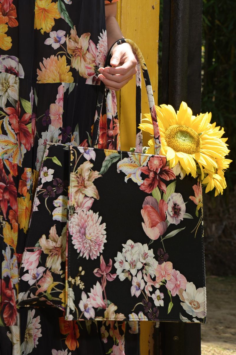 									CARRY ON BAG
			