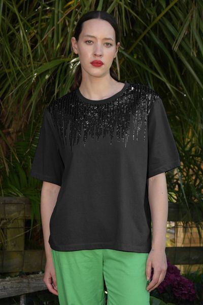 									SPLASHES OF SPARKLE TOP
			