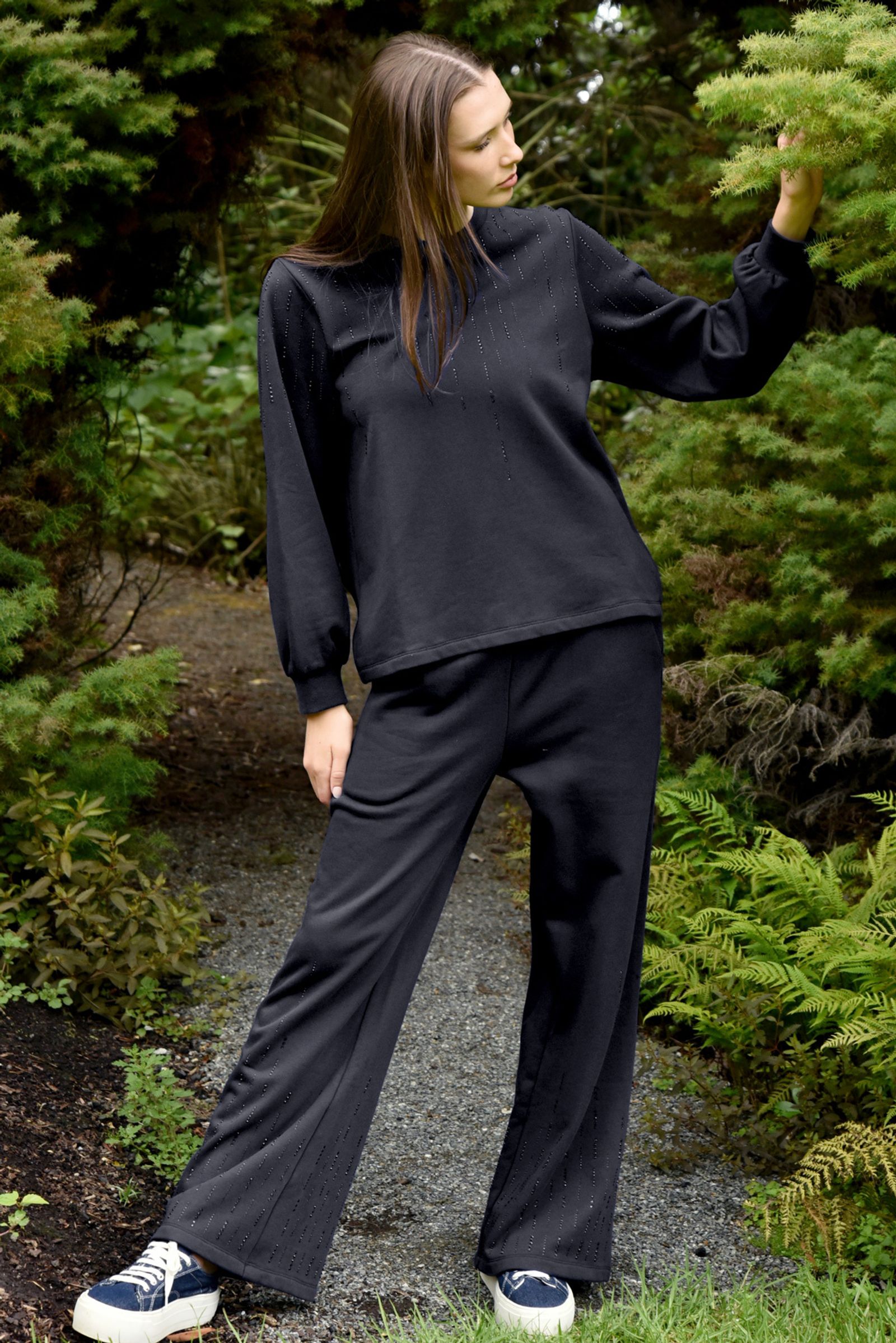 									CELESTIAL BEING TOP
								, 			FANCY PANTS PANT
			