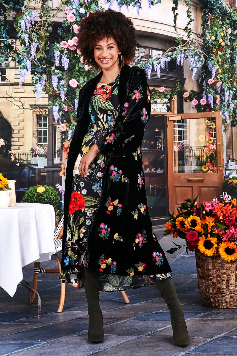 									LONG NIGHT COAT
								, 			RUFFLE PHASE DRESS
			