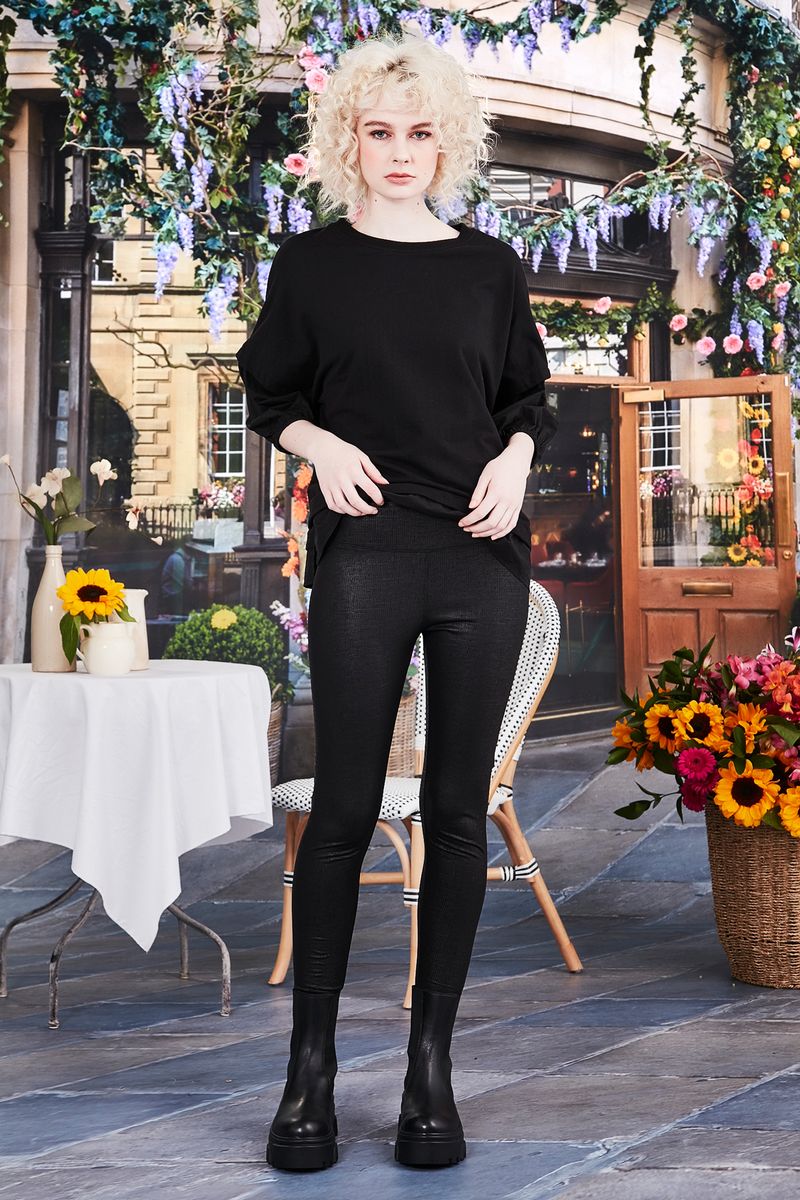 									THE EASY WAY TOP
								, 			PARTY PANTS PANT
			