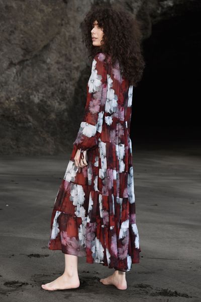 									FEEL THE MAGIC DRESS
			