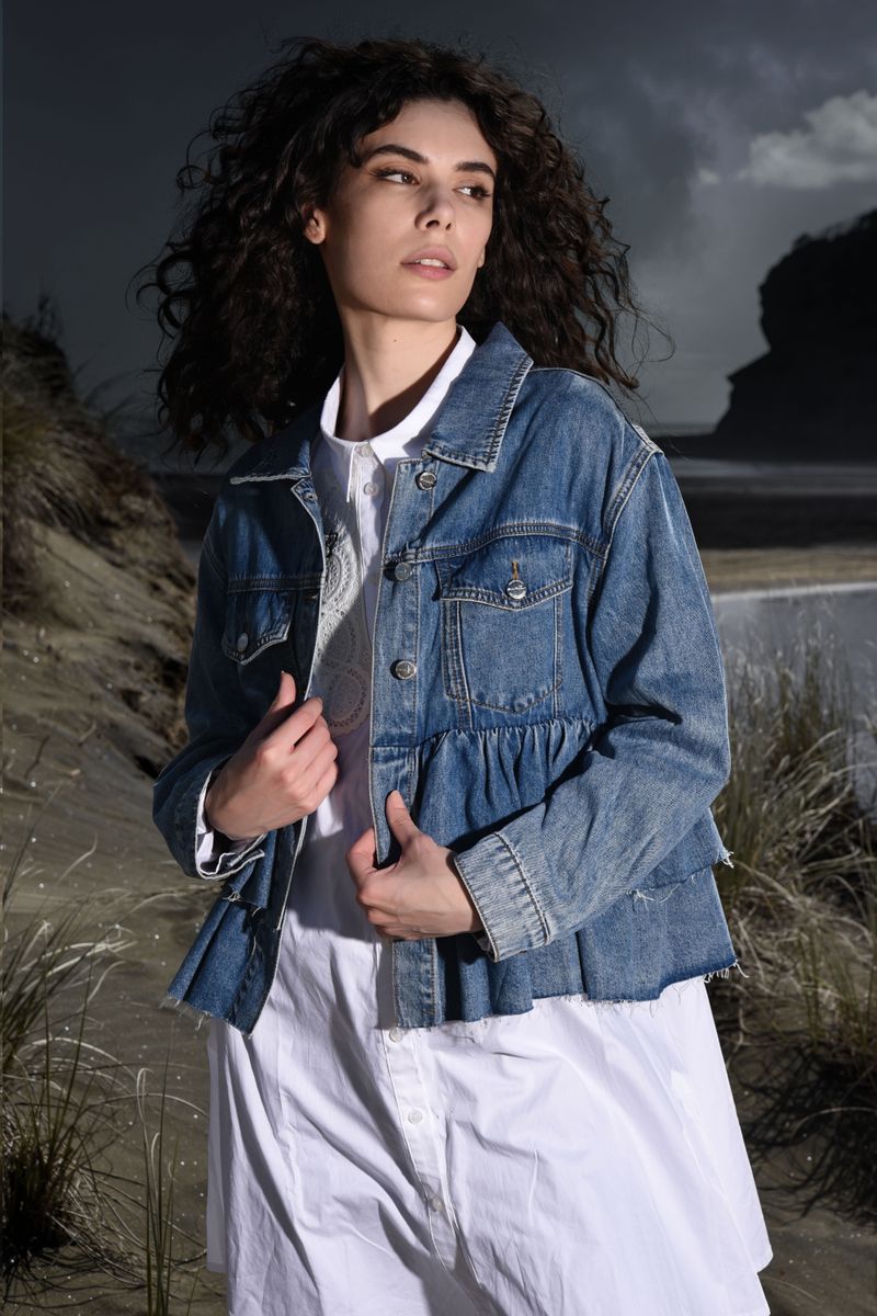 									RUFF-LE MORNING JACKET
			