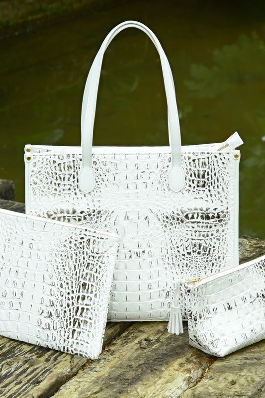 									BELIEVE IT OR TOTE BAG
								, 			ONE IN EVERY POUCH BAG
			