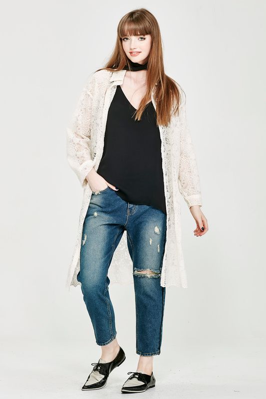 									'Dear Duster' Duster
								, 			'Mai Tie' Top
								, 			'Fray It Again' Pant
			