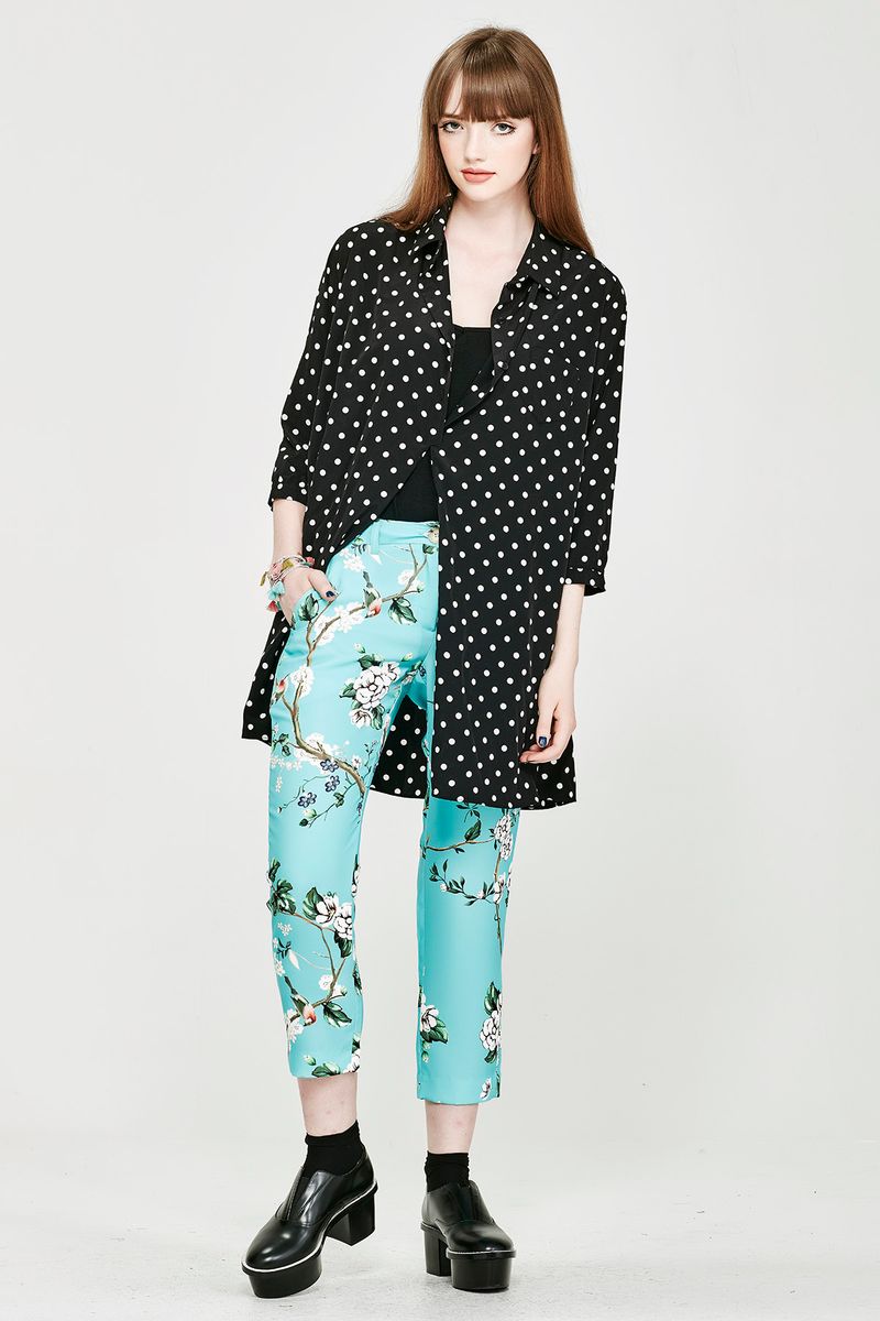 									'Hot To Spot' Shirt
								, 			'Walk Of Art' Pant
			