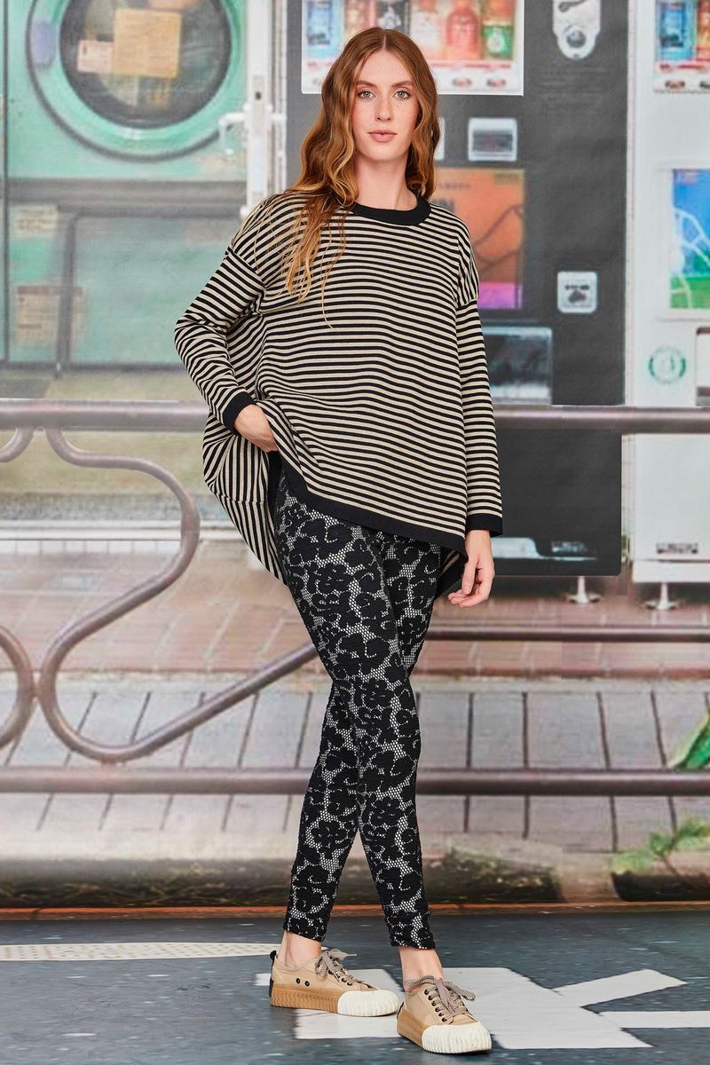 									ALL MY STRIPE JUMPER
								, 			PARTY PANTS
			