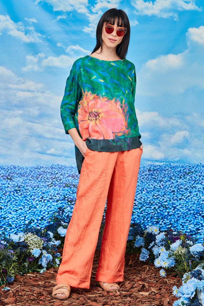 									MOOD SWING TOP
								, 			EASY OVER PANT
			