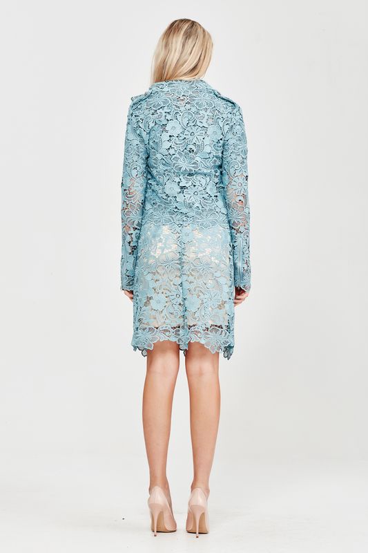 									JACKET NICHOLSON
								, 			SLEEVE ME DRESS
			