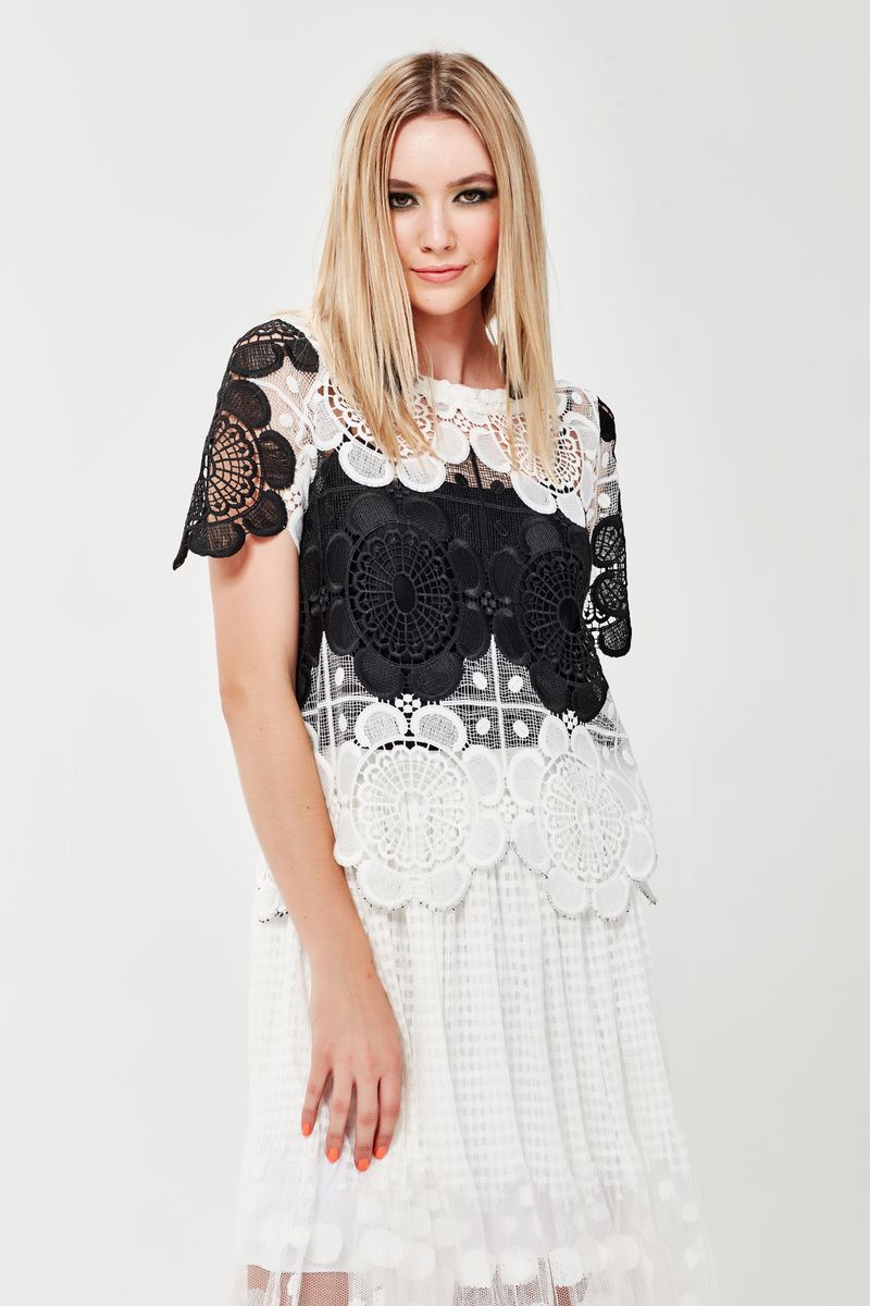 									DOUBLE LACE TOP
								, 			GIRL BEFORE A MIRRIOR SKIRT
			