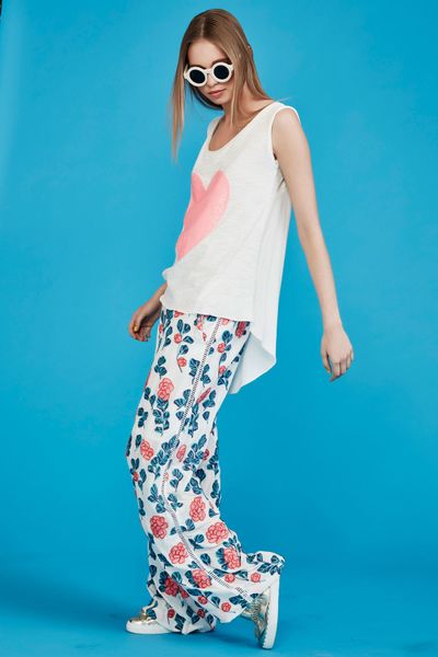 									HEART ATTACK TOP
								, 			PANTS DOWN PANT
			