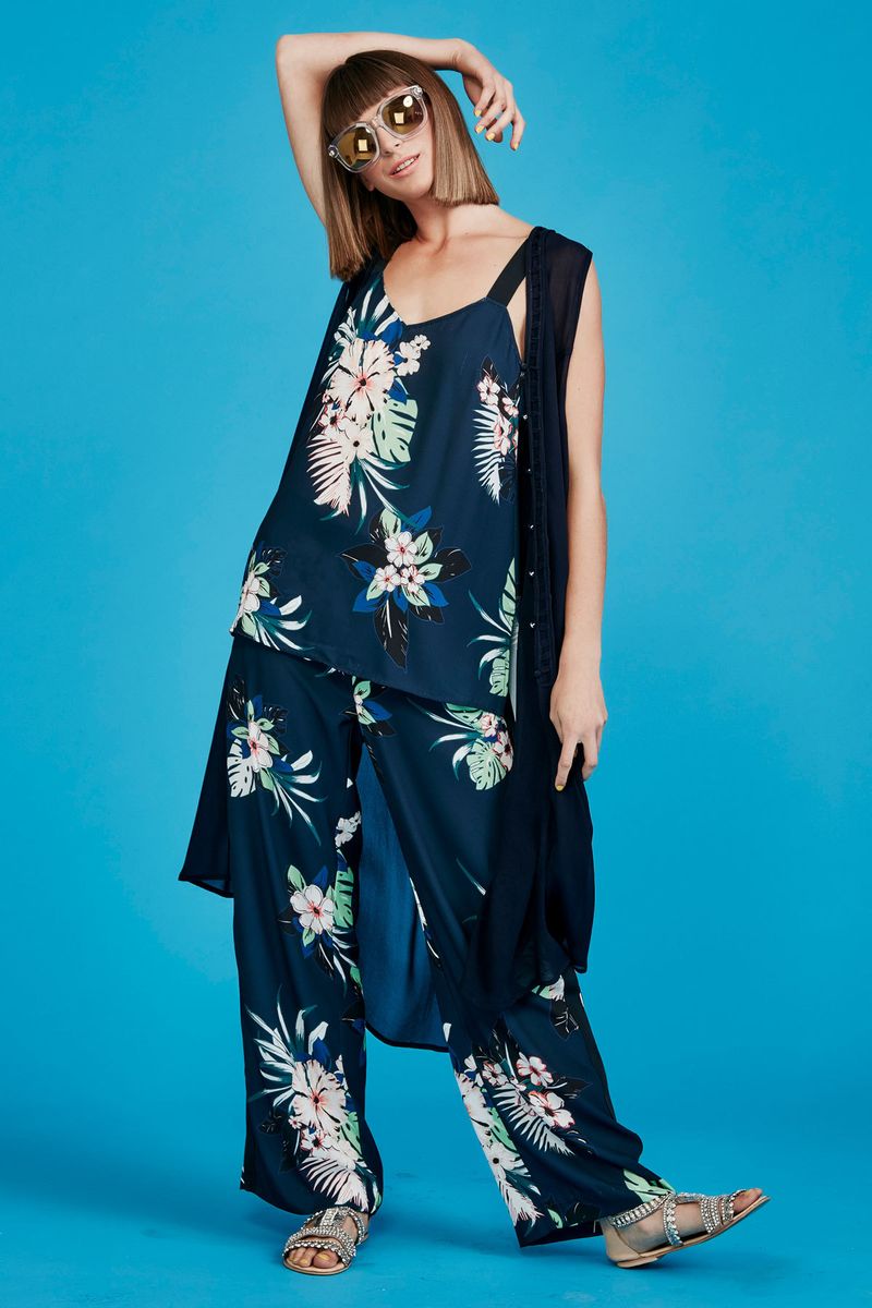 									SHEER BRILLIANCE SUNGLASSES
								, 			UPDATE LATTICE DRESS
								, 			LET IT CAMI TOP
								, 			PANTS DOWN PANT
			