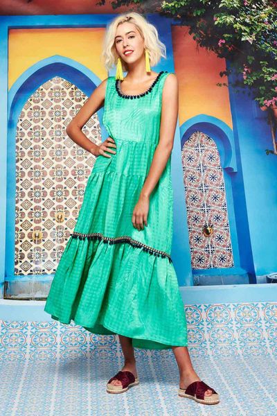 									ROMEO MUST TIE DRESS
			