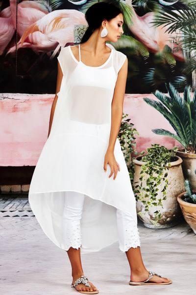 									LOVE LYNE TOP
								, 			PEARLY WHITES JEANS
			