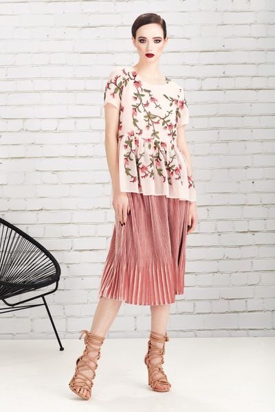 									GATHER AWAY TOP
								, 			IN THE LONG SKIRT
			