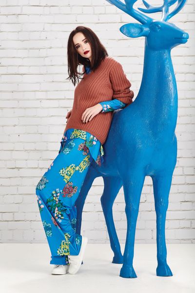 									LAUGH LINES SWEATER
								, 			DROP IT LIKE IT'S HOT PANT
			