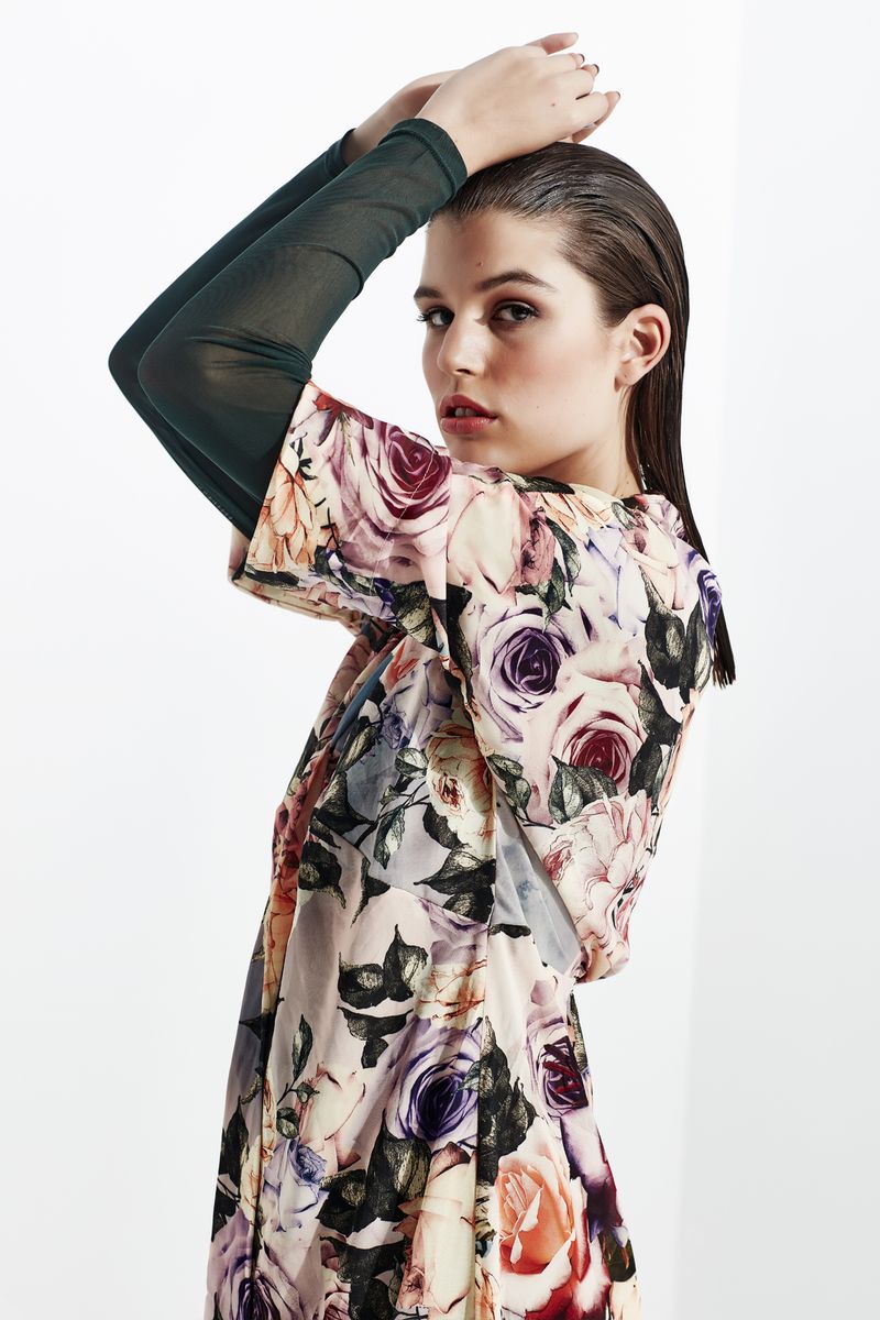 									SLEEVE ME TOP
								, 			MY TIE DRESS
			