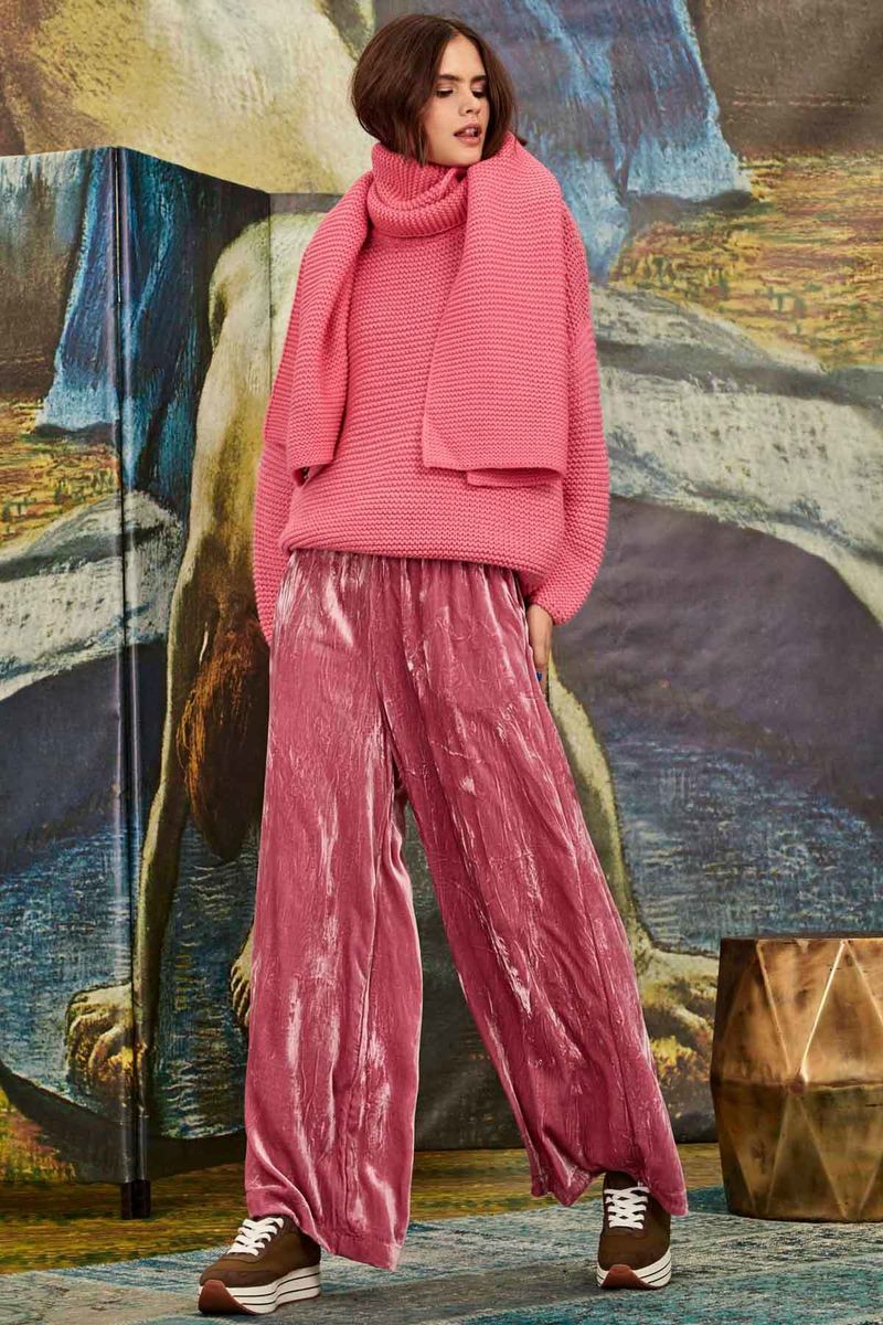 									HALF CUT PANT
								, 			BACK TO MINE JUMPER
								, 			WRAP IT SCARF
			