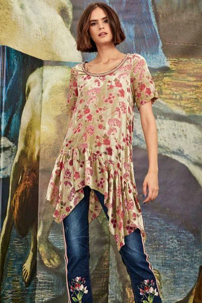 									HEART OF GATHER TOP
								, 			KICK OF TIME JEANS
			