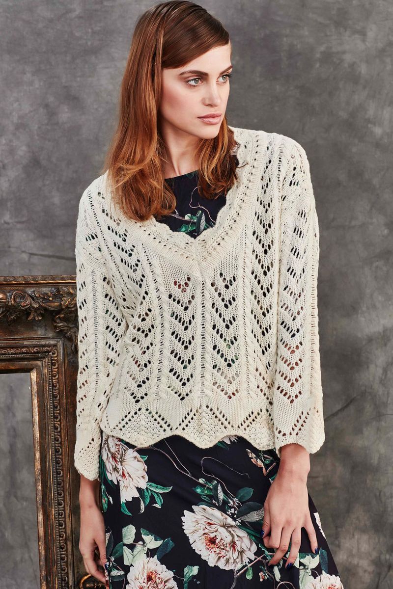 									CABLE GUY TOP
								, 			THE LAST LONG DRESS
			