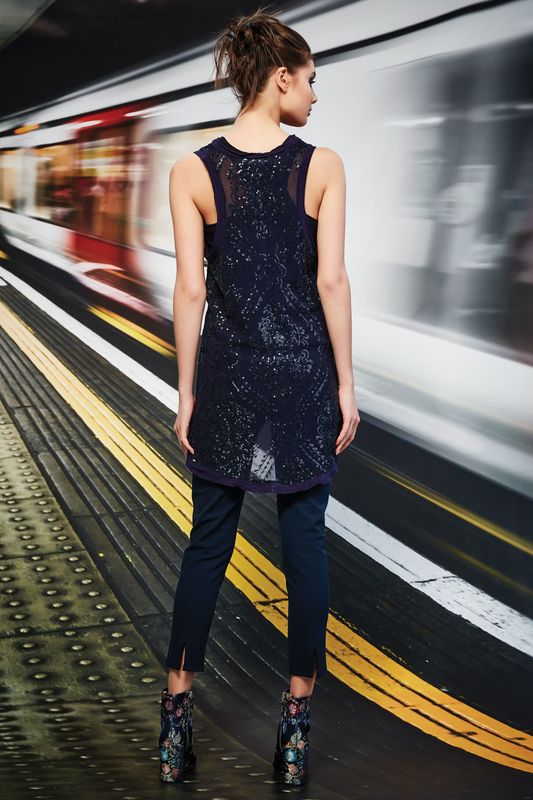 									ALL THAT JAZZ TOP
								, 			LEGS ELEVEN PANT
			