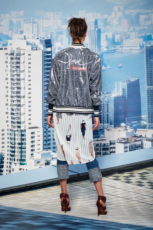 									LOVE HOUR JACKET
								, 			SHIRT ME SHIRT
								, 			LET'S DANCE JEANS
			