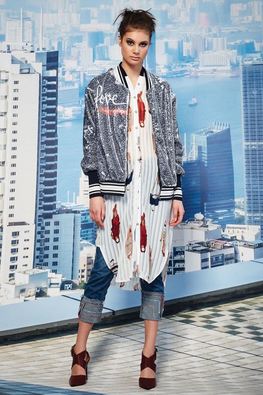 									LOVE HOUR JACKET
								, 			SHIRT ME SHIRT
								, 			LET'S DANCE JEAN
			