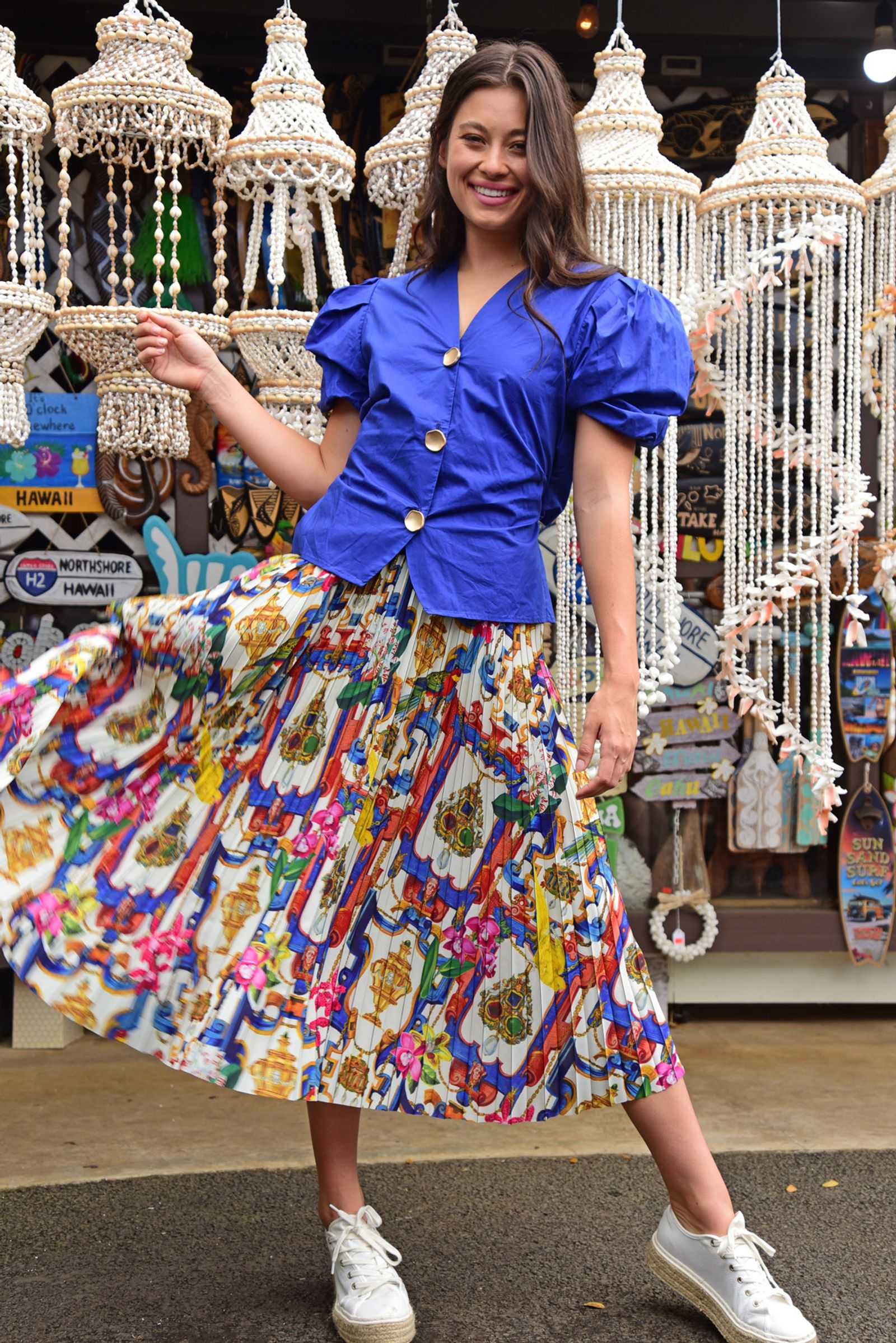 									STRIKE BACK
								, 			TURN UP THE PLEAT SKIRT
			