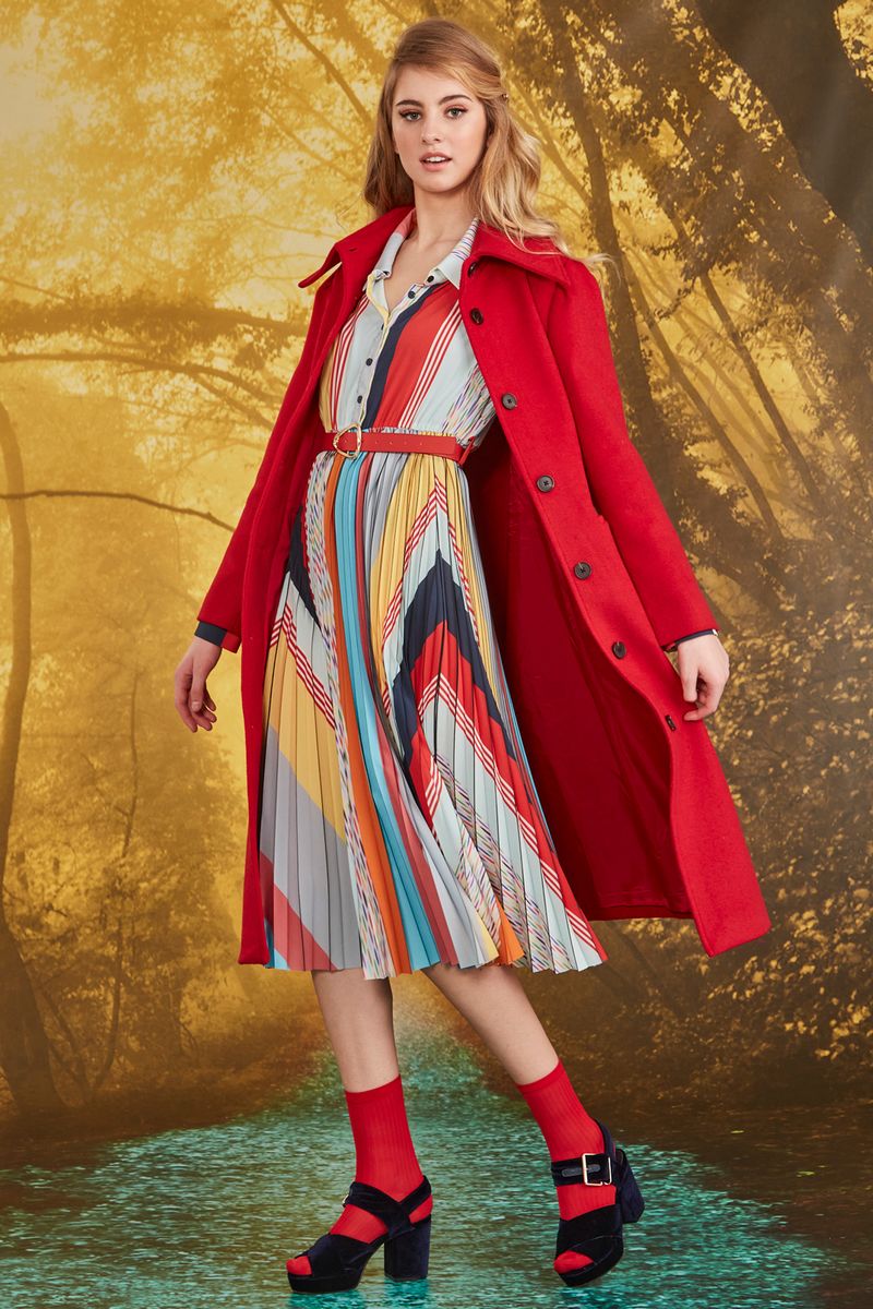 									THAT'S ALL SHE COAT COAT
			