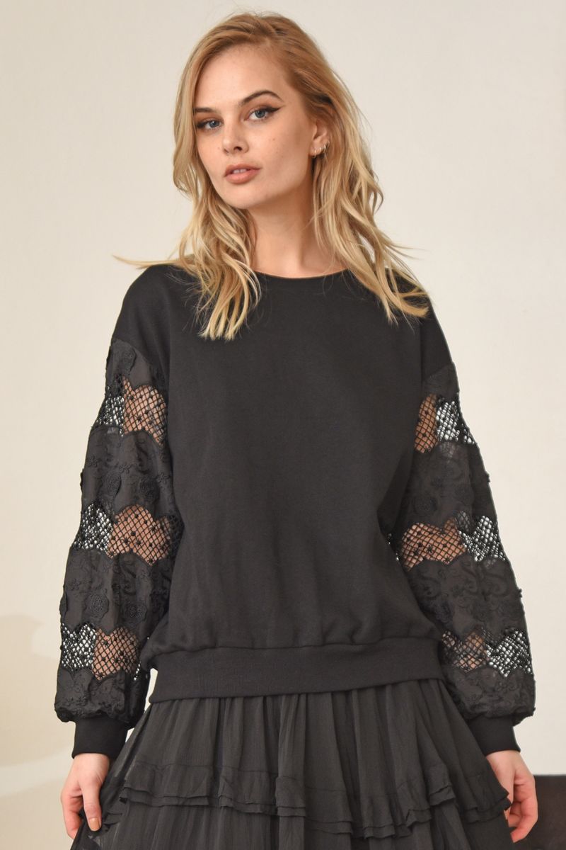 									LACE TO THE FINISH SWEATSHIRT
			