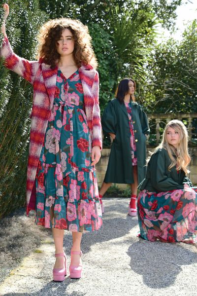 									AFTERNOON V DRESS
								, 			CHECK THIS OUT COAT
			