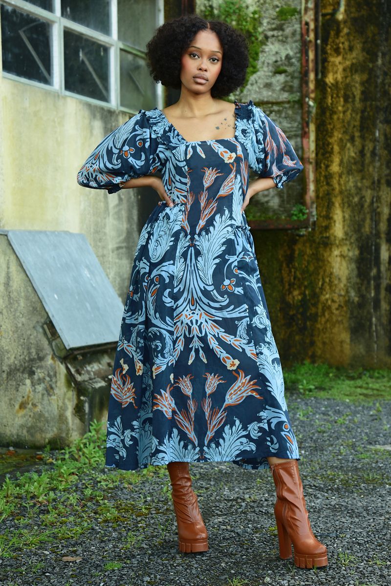 									A SQUARE AFFAIR DRESS
			