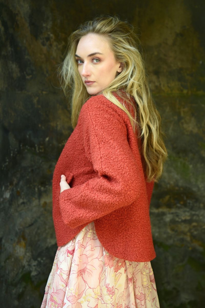 									LET'S GO TO THE CROP JACKET
			